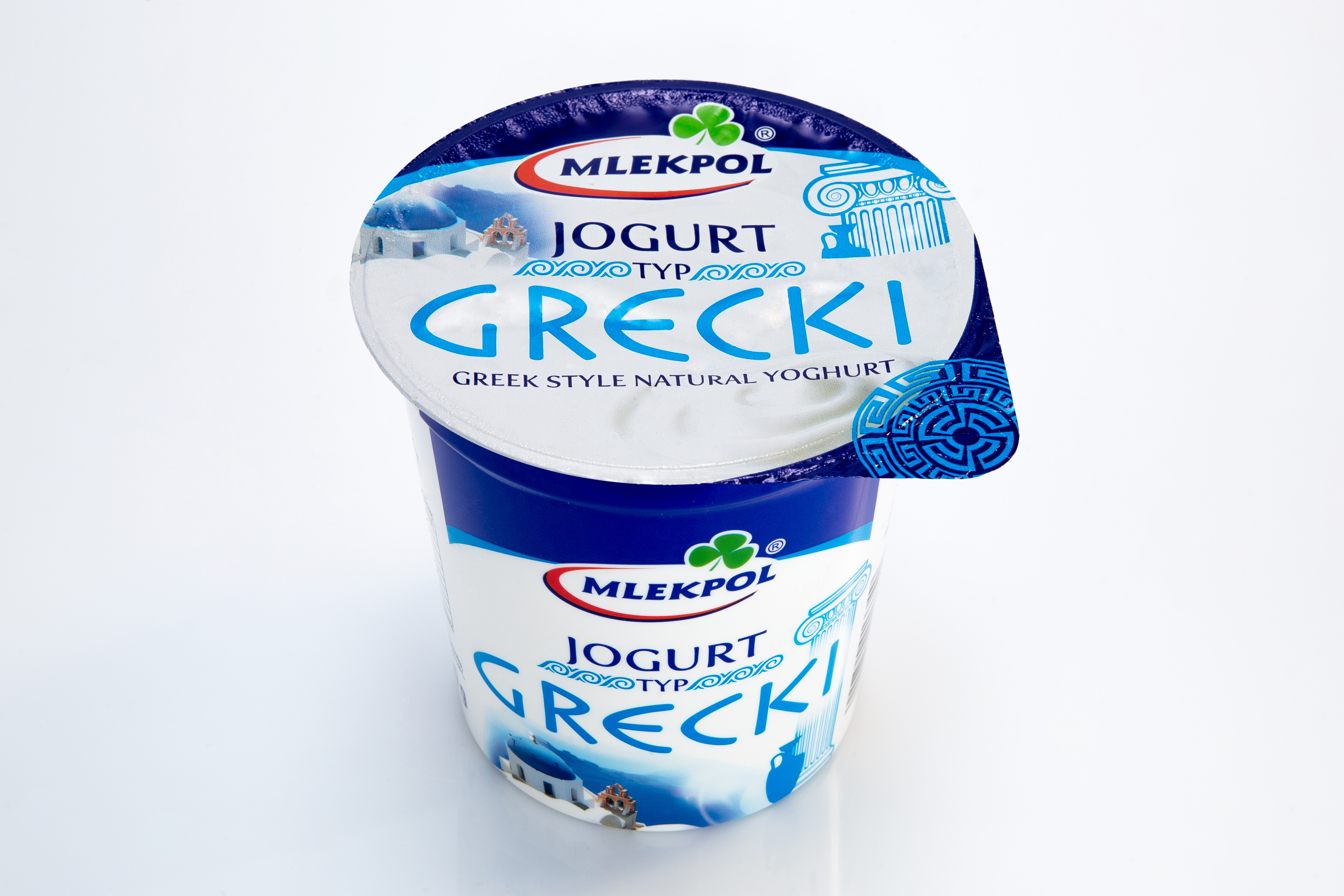 Польза греческого йогурта. Живой йогурт. Йогурт натуральный. Греческий йогурт. Food Master греческий йогурт.